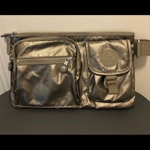 Kipling fanny pack